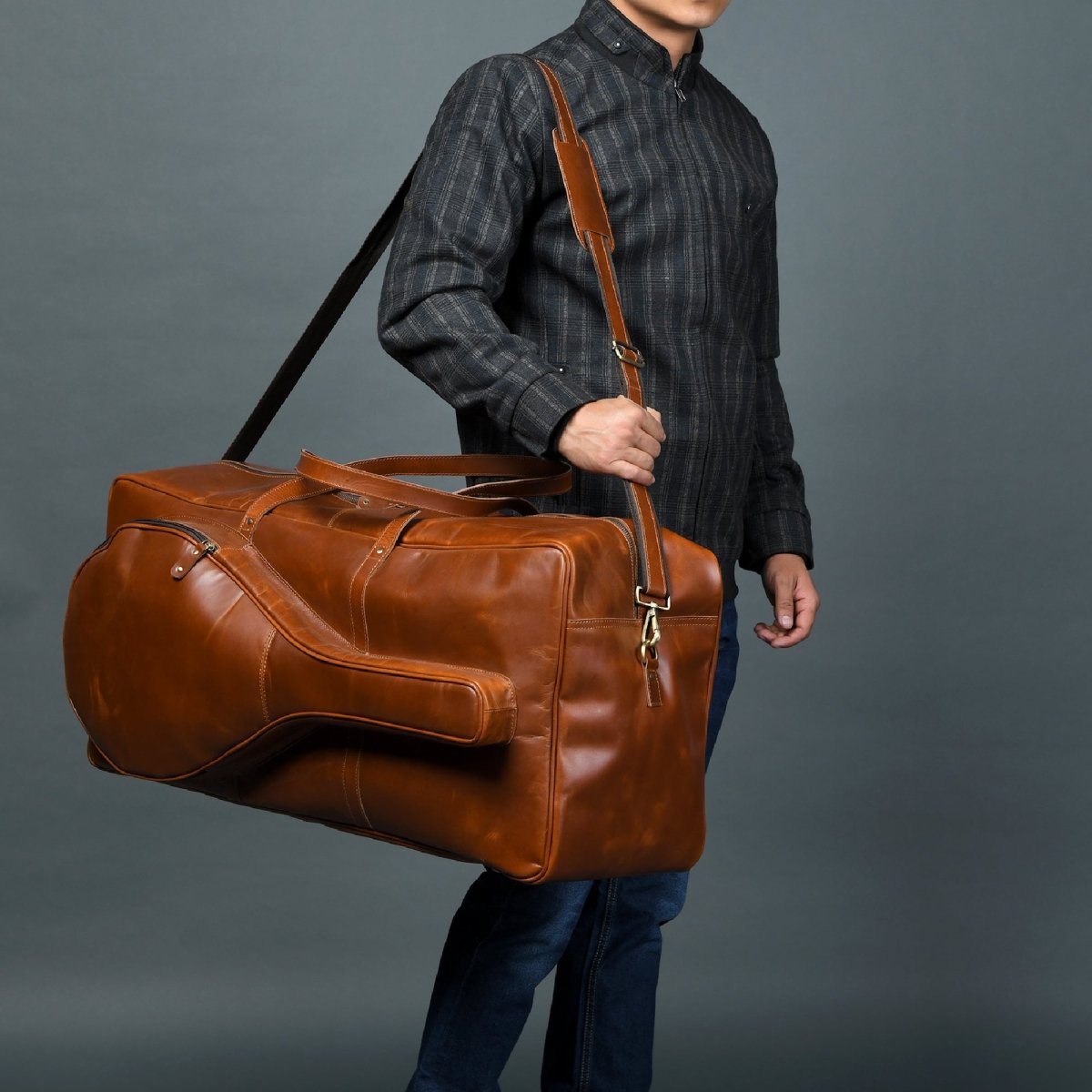 Buffalo Leather Tennis Duffle BagClassy Leather BagsDuffel BagsEstaliosFitMTMS0000323